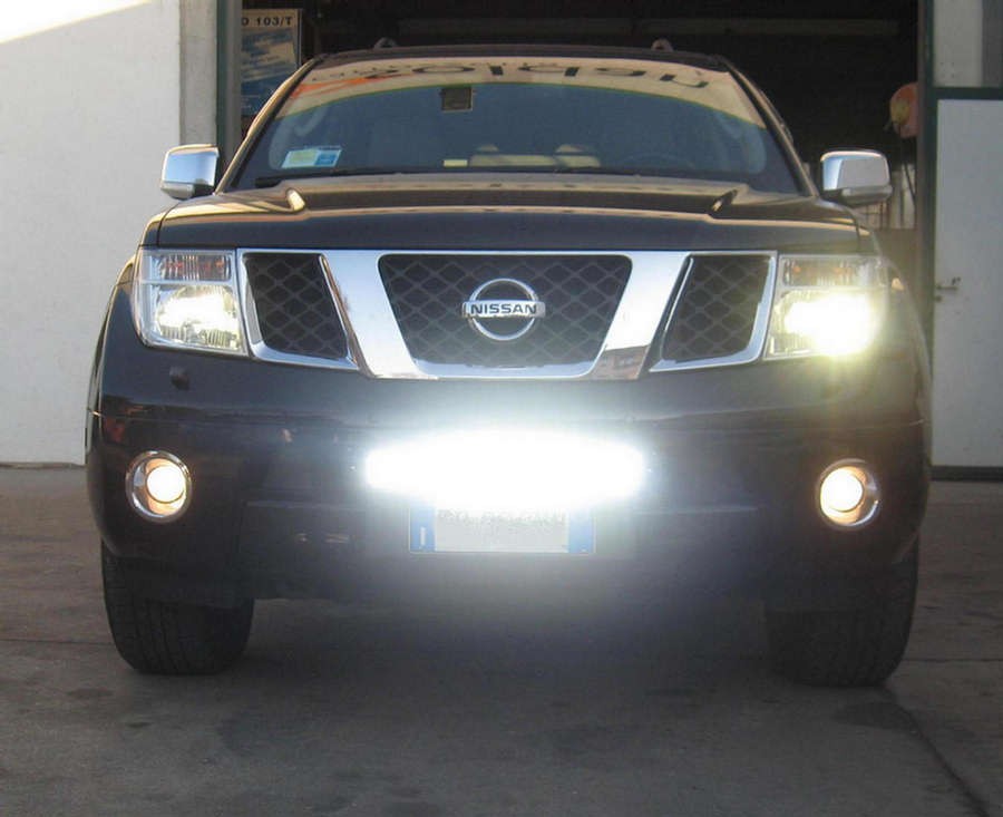 Nissan PathFinder Barra Led Curva 120W CREE